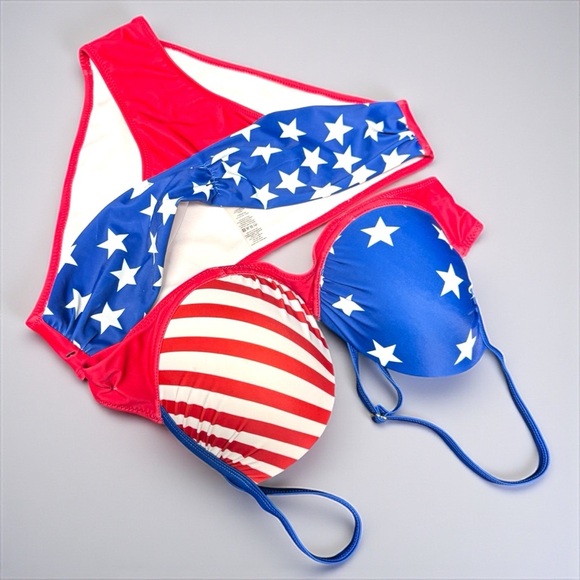 Stars & Stripes Sizzle: NWOT Patriotic Push-Up Bikini! 🇺🇸 Ladies Large ❤️🤍💙 - Picture 11 of 15